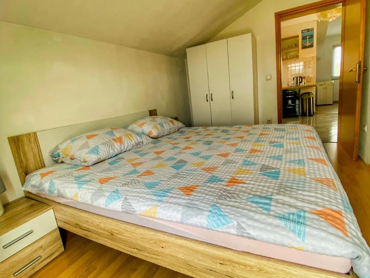 Appartaments Lion Marinići Apartman